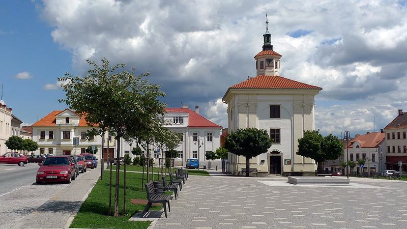 Benátky nad Jizerou - Husovo nám