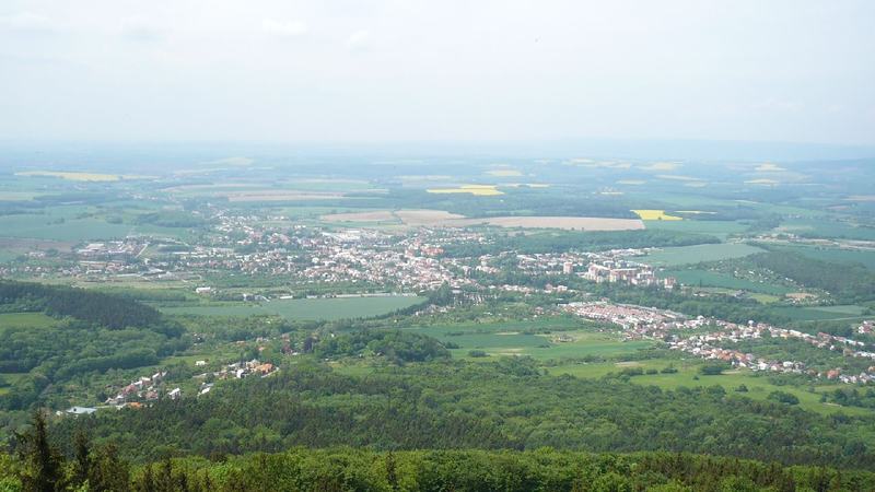 Hostyn - rozhledna, ukázka výhledu na Bystřici