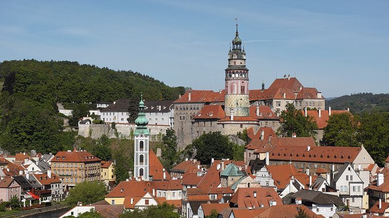 Český Krumlov: Ptačí hrádek, Vltava, zámecké barokní divadlo, kostel svatého Jošta, plášťo