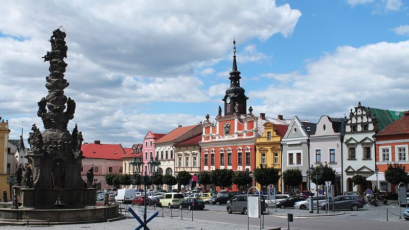 Severní strana Resselova náměstí, Chrudim