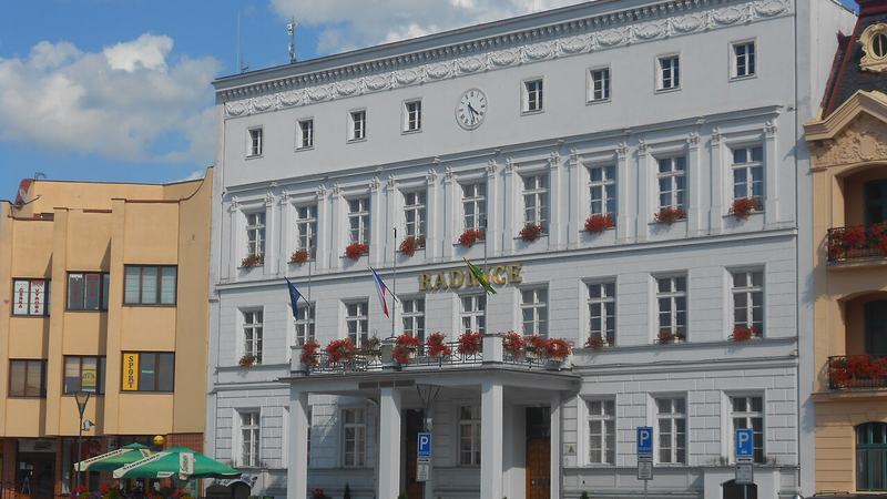 Hlučín, Mírové nám. budova radnice