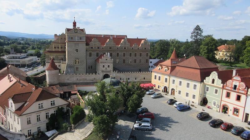 Horšovský Týn, náměstí Republiky a zámek