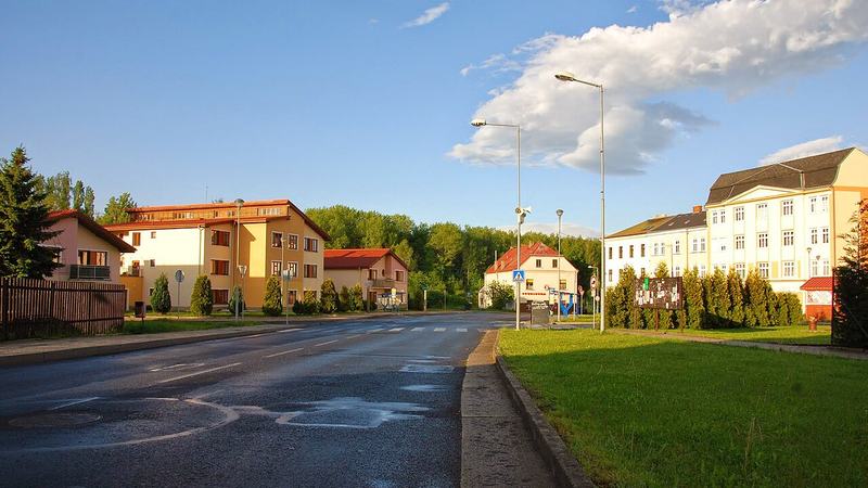 Pohled na Mírové náměstí od západu