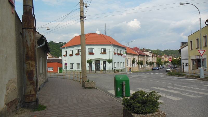 Náměstí Svobody v Libčicích nad Vltavou (okr. Praha-západ)
