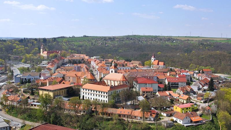 Moravský Krumlov - panorama od kaple svatého Floriána