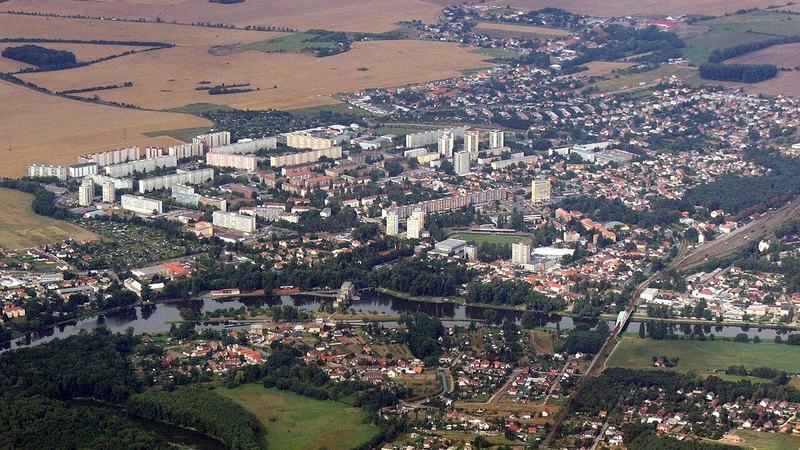 Letecký pohled na středočeské Neratovice