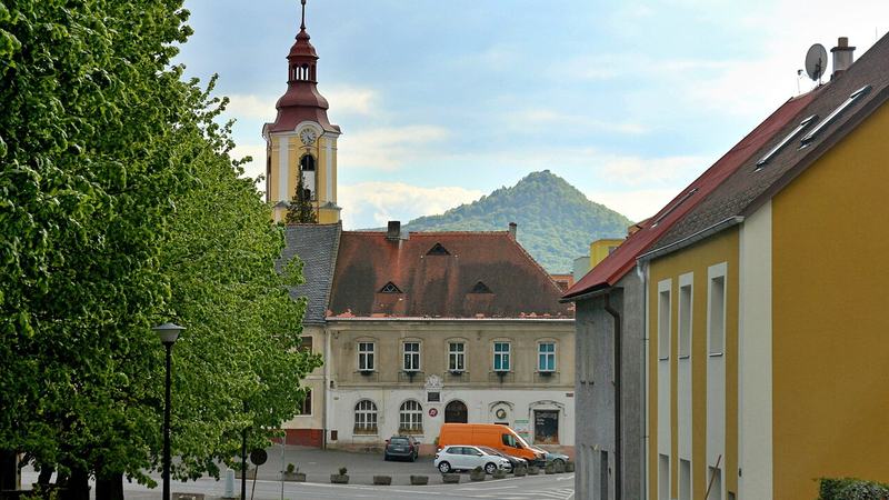 Stráž pod Ralskem nám. 5. května