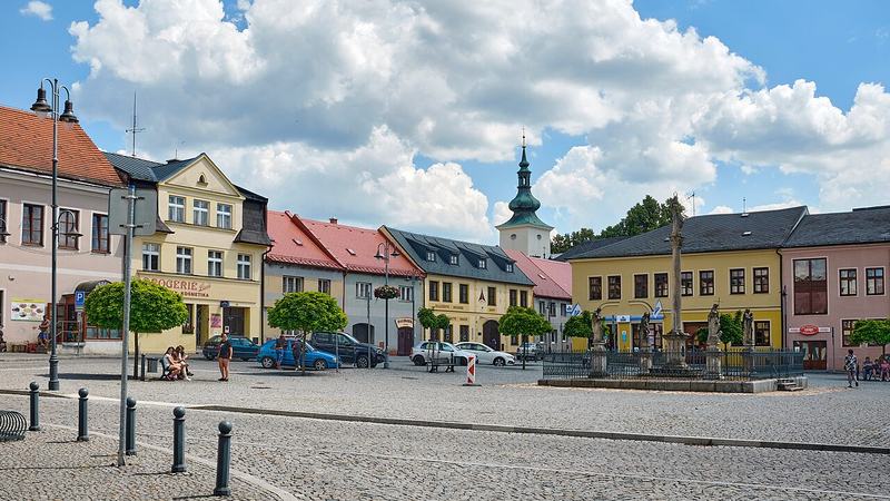 Toužim, náměstí Jiřího z Poděbrad, okres Karlovy Vary